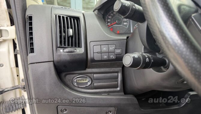 206054033.jpg